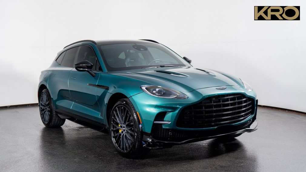 Aston Martin DBX 707 2023