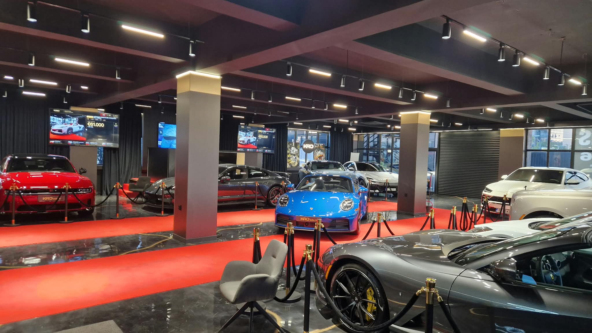 KRO Auto showroom